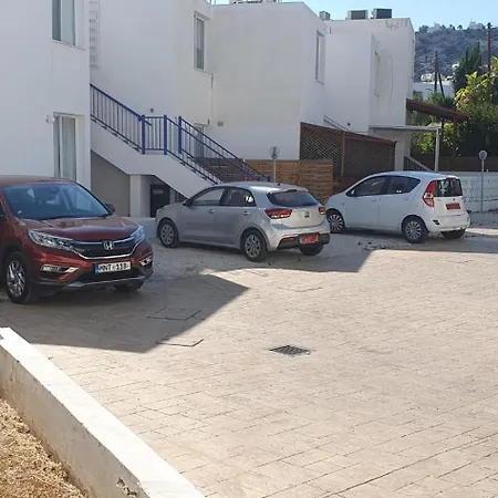 Evros & Coral Bay Seaview Apartamento *