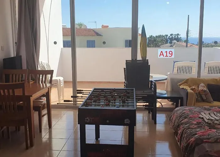 Evros & Coral Bay Seaview דירה