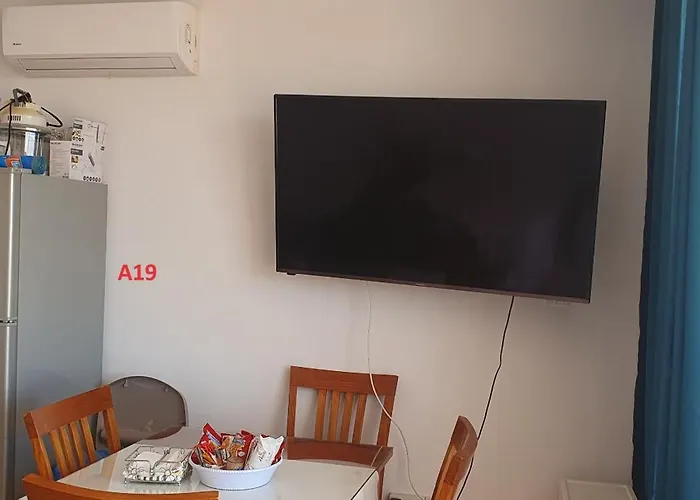 Evros & Coral Bay Seaview דירה